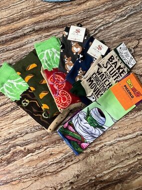 Assorted Men’s Novelty Socks - Green Multi-Color Pack